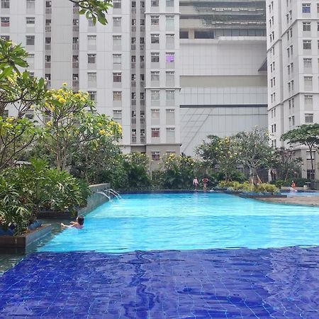 2Br Cozy At Green Bay Pluit Apartment Baywalk By Travelio ジャカルタ エクステリア 写真