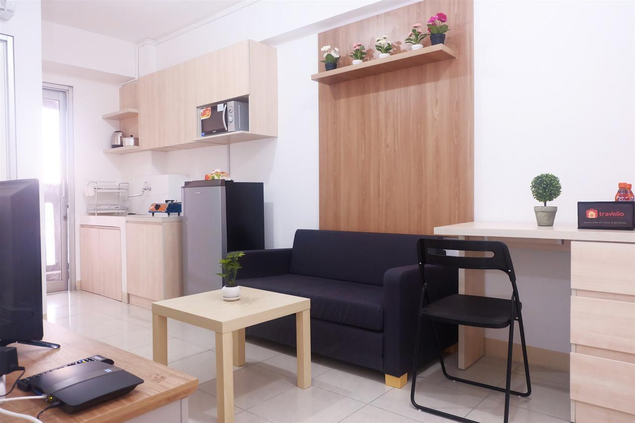 2Br Cozy At Green Bay Pluit Apartment Baywalk By Travelio ジャカルタ エクステリア 写真